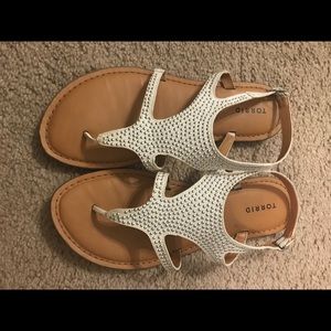 ☀️ Torrid Size 9 Sandals